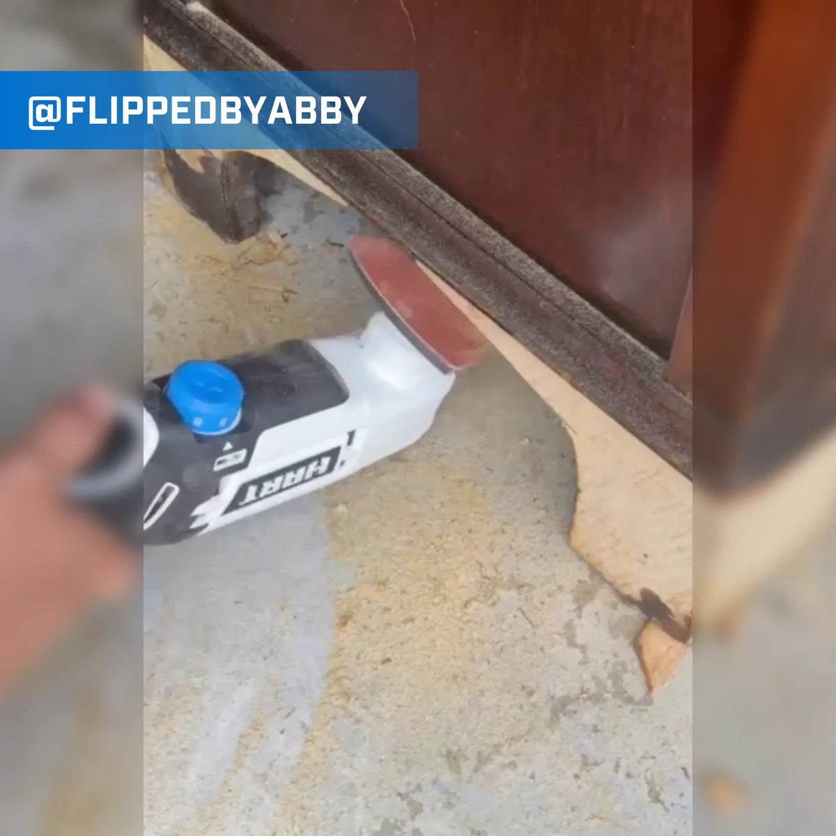 Cordless Oscillating Multi-Tool with Accessories I3401